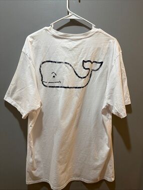 Vineyard Vines Whale Graphic Tee - Comfortable Cotton Top